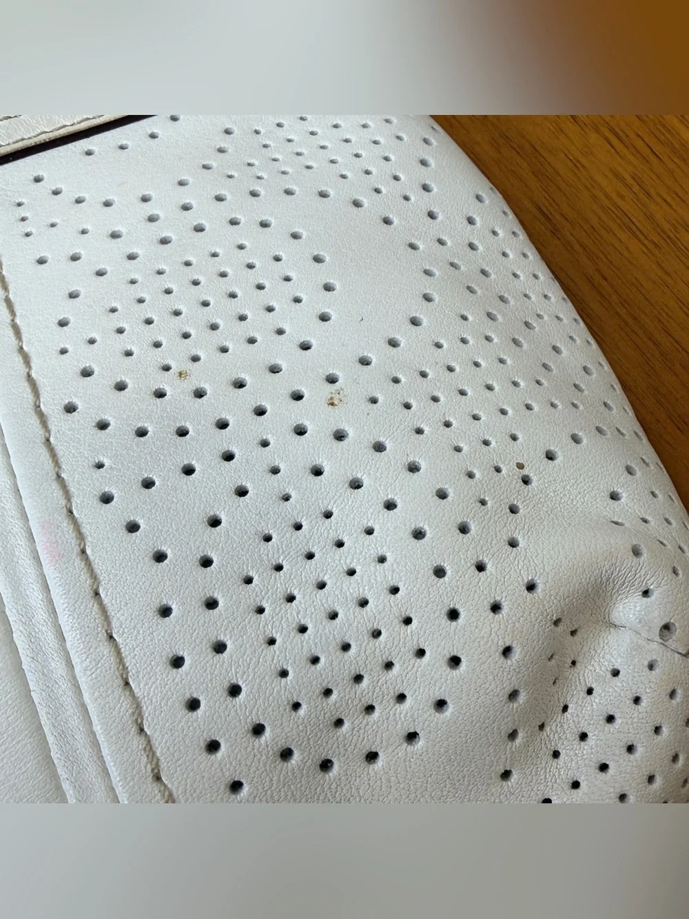 Coach White/Chalk Perforated Leather Wristlet Signature C Clutch Y2K